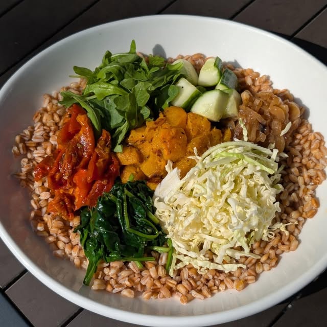 Station noodle bowl with tofu and vegetables